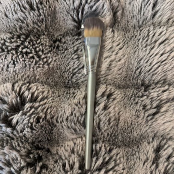 Lancôme Foundationn Brush 2 - New - Picture 1 of 5